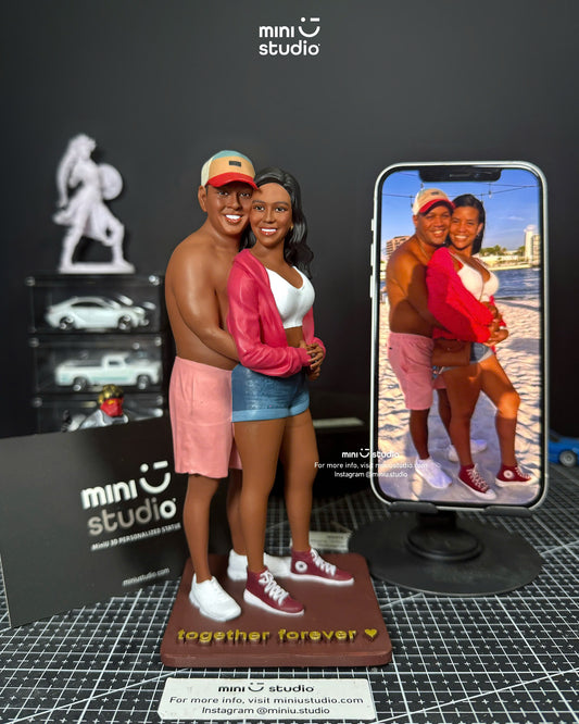 Couple with same outfit as photo